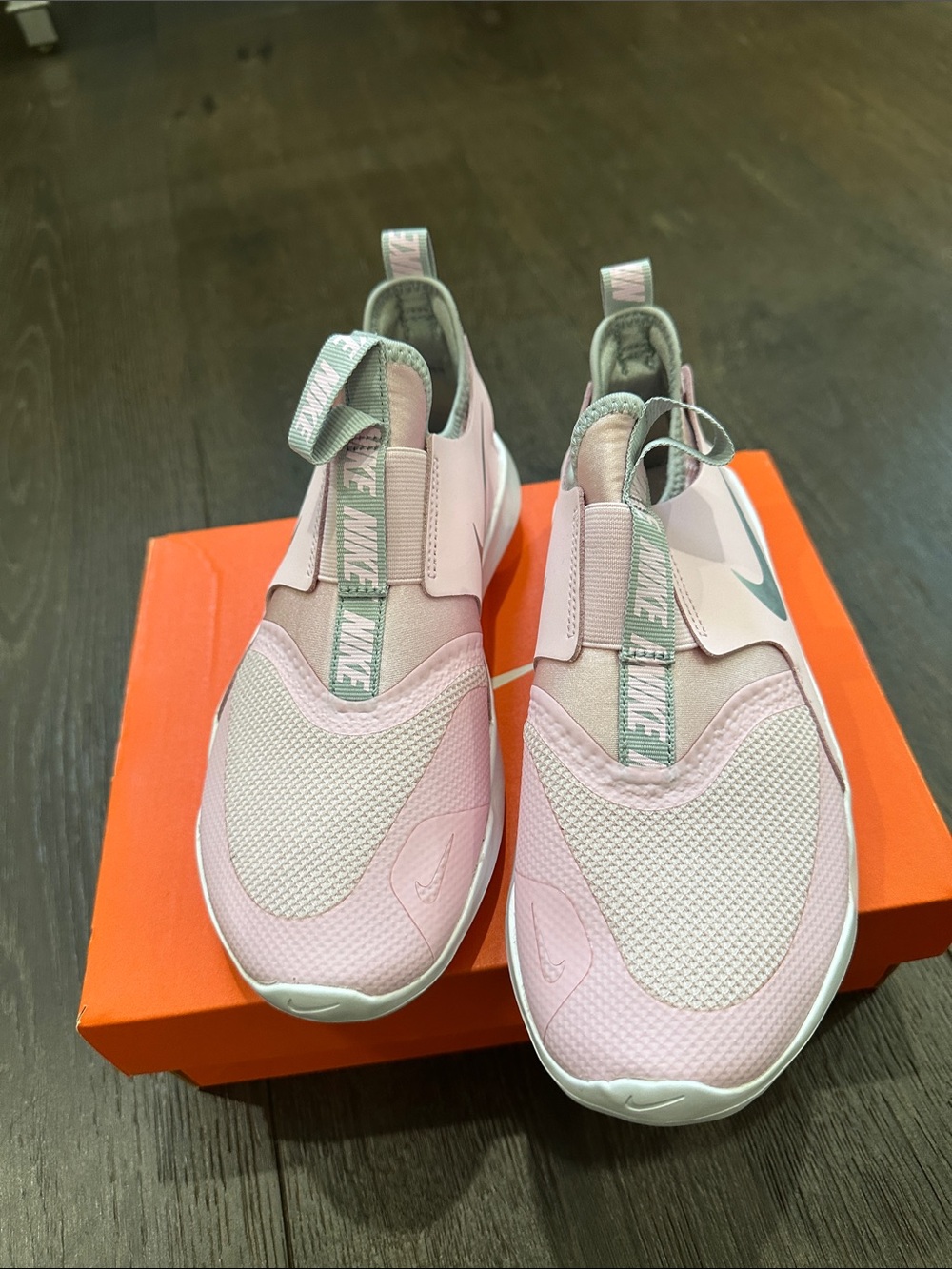 Nike Girls' Runner in Pink Foam with Metallic Silver Accents - Picture 5 of 6